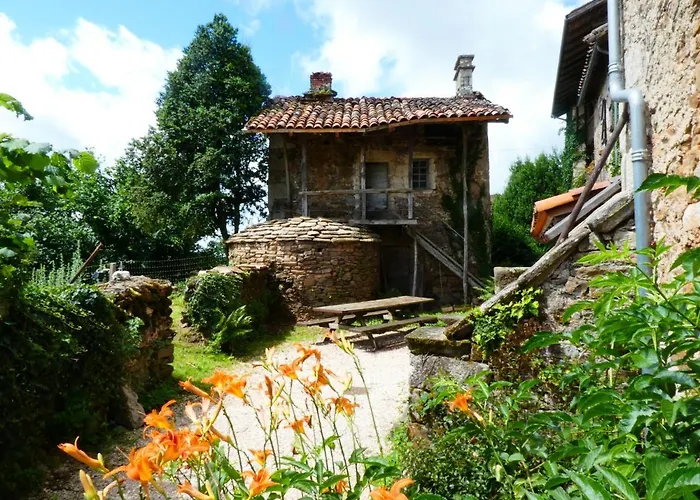Prázdninový dům Grande Maison De Caractere En Pierres -superbe Vue